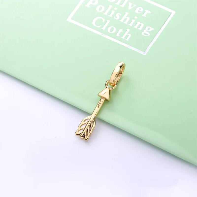 (kuva) Arrow of Cupid Pendant Charm - 767812 - Helat | PANDORA - Näytä 4