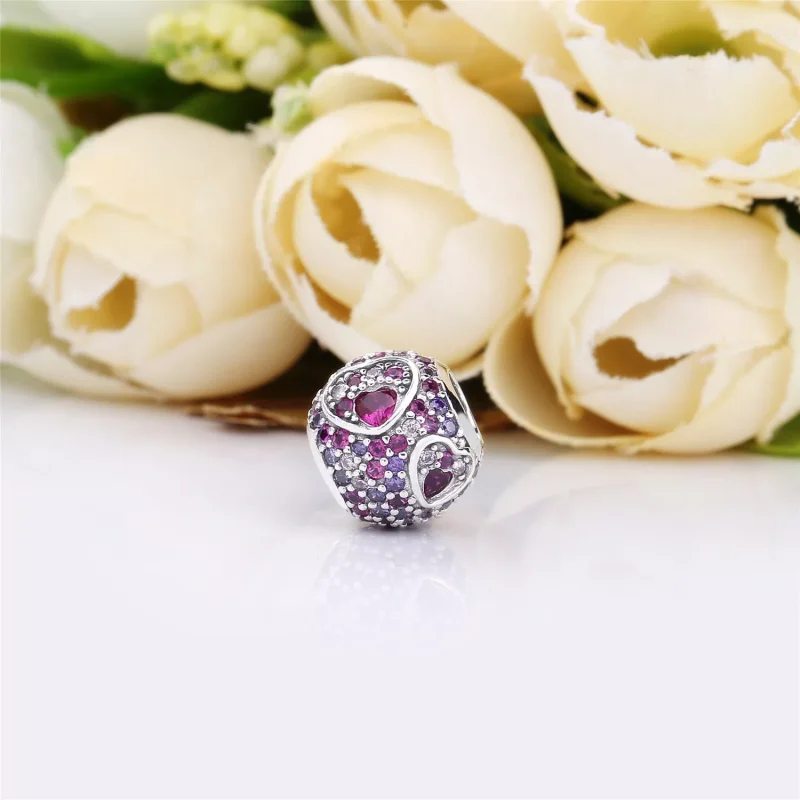 (kuva) Asymmetric Hearts of Love Charm - 797826CZRMX - Helat | PANDORA - Näytä 3