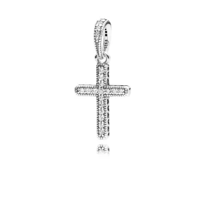 (kuva) Classic Cross Pendant - 397571CZ - Kaulakorut ja riipukset | PANDORA