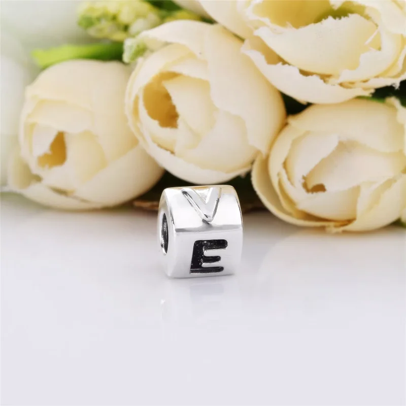 (kuva) Love Dice Charm - 797811CZR - Helat | PANDORA - Näytä 3