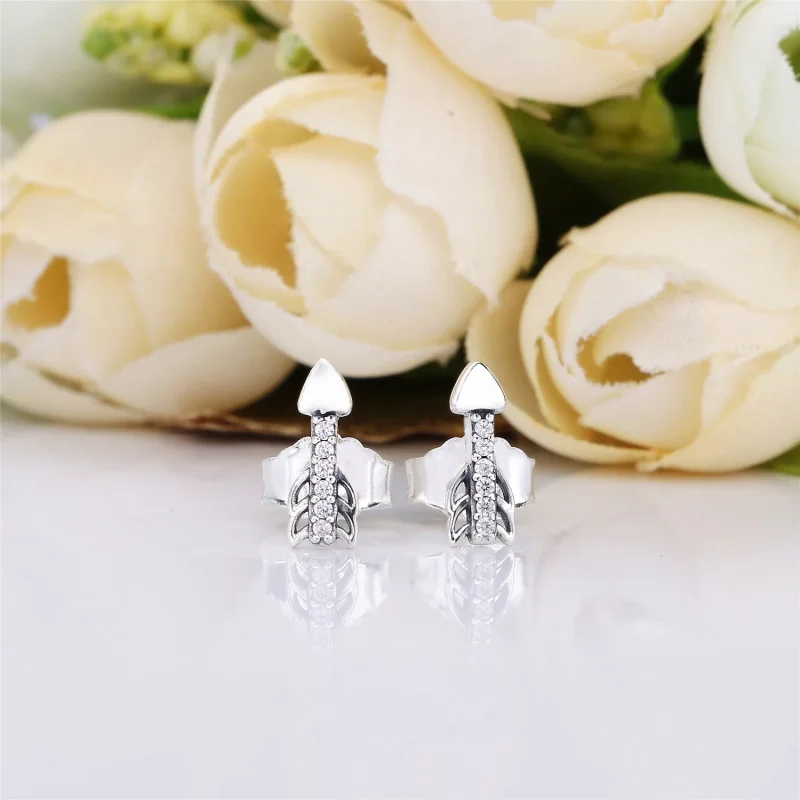 (kuva) Sparkling Arrows Nappikorvakorut - 297828CZ - Korvakorut | PANDORA - Näytä 2
