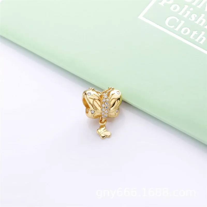 (kuva) Decorative Butterfly Charm - 767899CZ - Helat | PANDORA - Näytä 4
