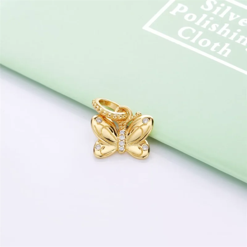(kuva) Decorative Butterfly Pendant - 367962CZ - Kaulakorut ja riipukset | PANDORA - Näytä 3