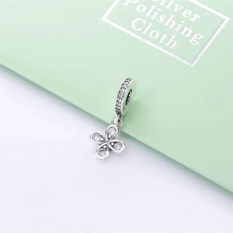 (kuva) Four-Petal Flower Pendant Charm - 797969CZ - Helat | PANDORA - Näytä 2