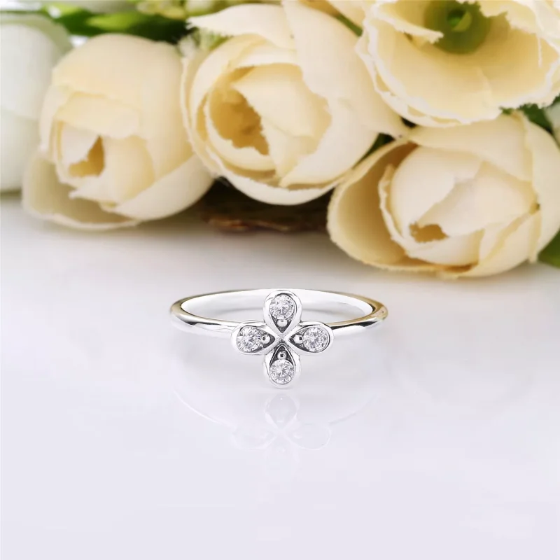 (kuva) Four-Petal Flower Ring - 197967CZ - Sormukset | PANDORA - Näytä 3