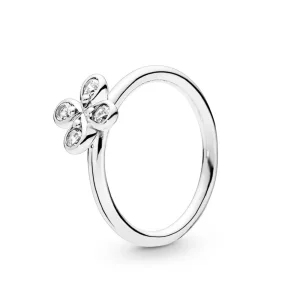 (kuva) Four-Petal Flower Ring - 197967CZ - Sormukset | PANDORA