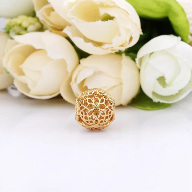 (kuva) Openwork Flower Charm - 767853 - Helat | PANDORA - Näytä 2