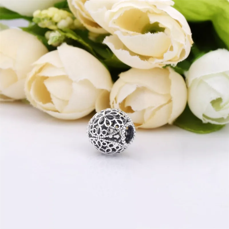 (kuva) Openwork Flower Charm - 797853 - Helat | PANDORA - Näytä 3