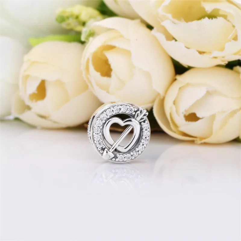 (kuva) PANDORA Reflexions Asymmetric Heart and Arrow Clip Charm - Näytä 2
