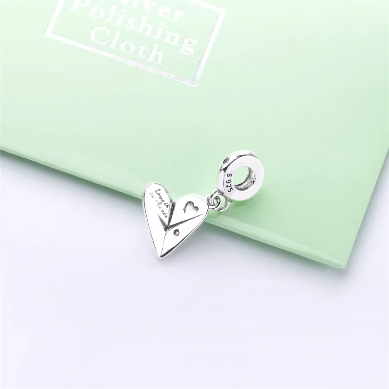 (kuva) Paper plane silver dangle with clear cubic zirconia - 797876CZ - Helat | PANDORA - Näytä 4