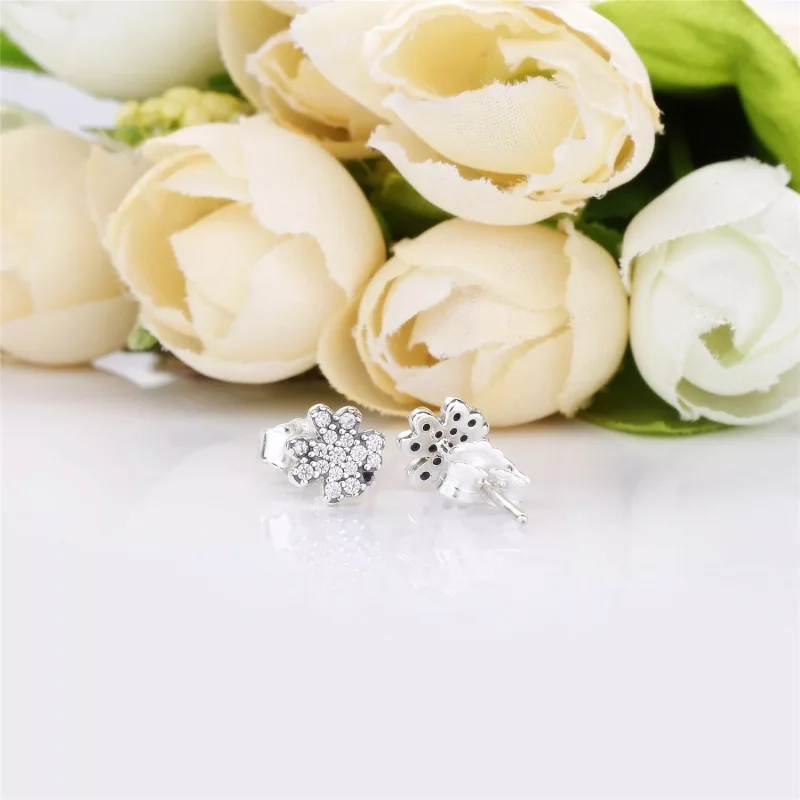 (kuva) Radiant Clovers Nappikorvakorut - 297944CZ - Korvakorut | PANDORA - Näytä 4