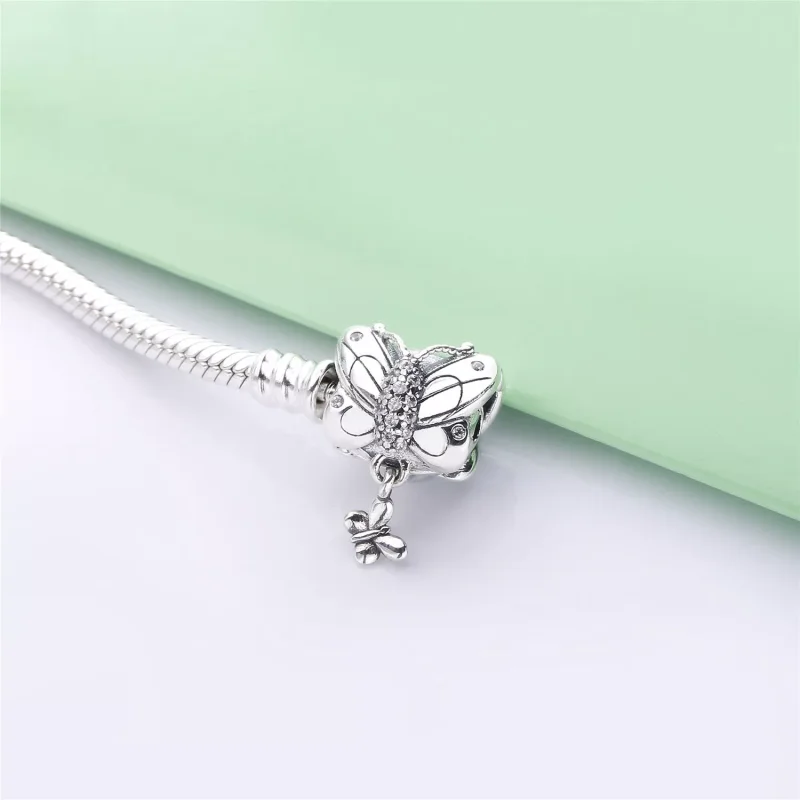 (kuva) Pandora Decorative Butterfly rannekoru 597929CZ - Näytä 2