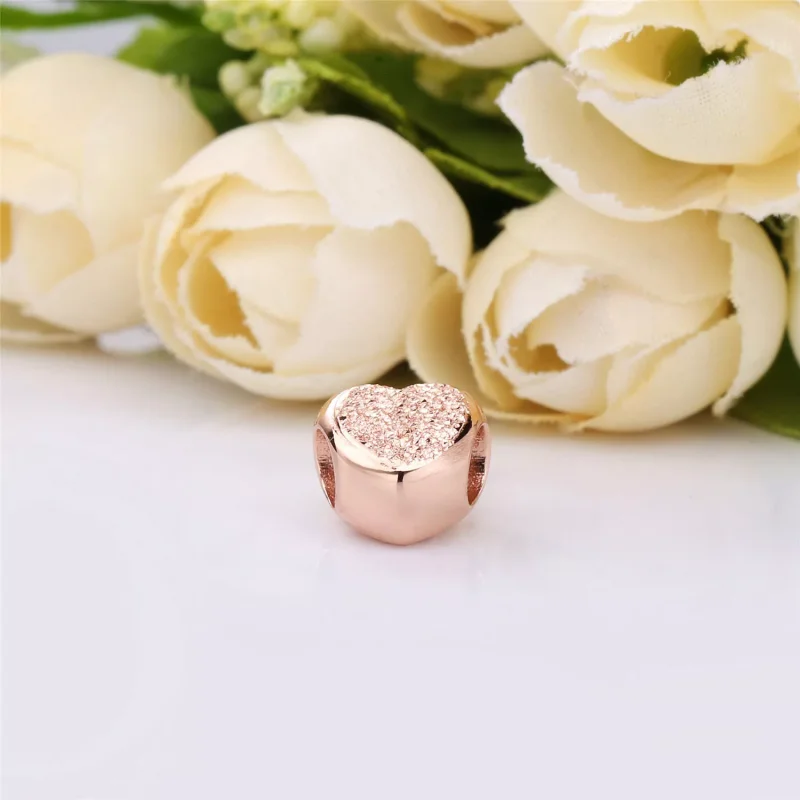 (kuva) PANDORA Rose hela - Matte Brilliance Heart - Näytä 4