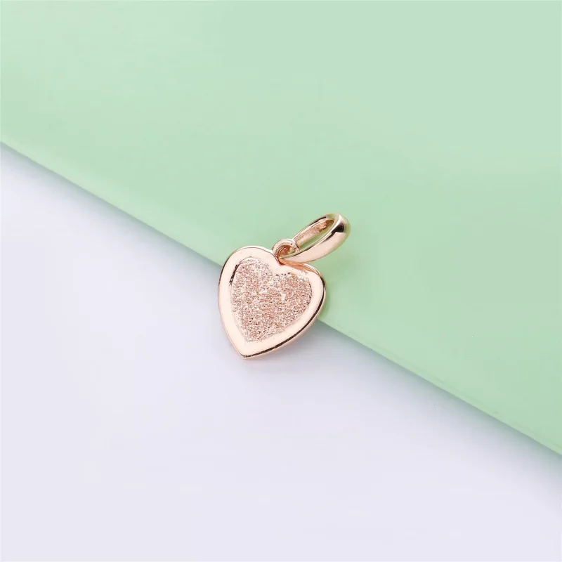 (kuva) PANDORA Rose riipus - Matte Brilliance Heart - Näytä 2