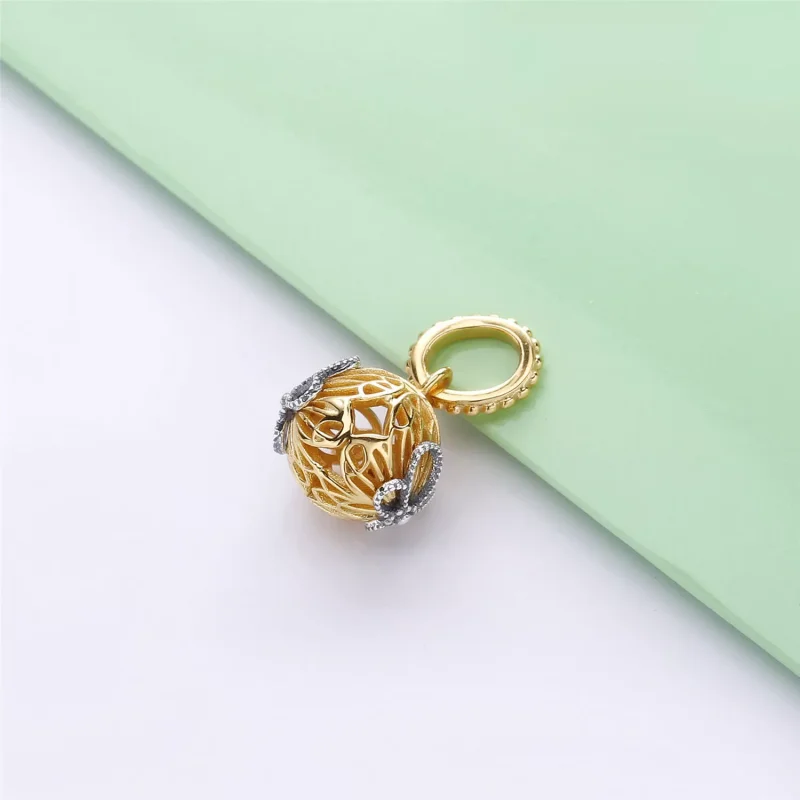 (kuva) PANDORA Shine riipus - Openwork perhoset - Näytä 3