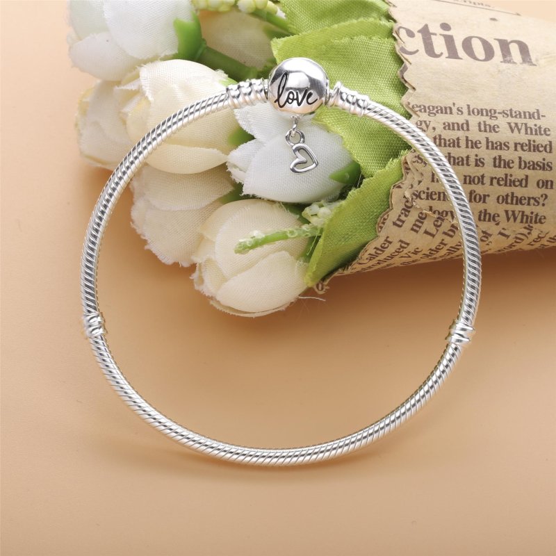 (kuva) Pandora Moments Infinity Sydänsolkku Rannekoru - 598891C00 - Näytä 2
