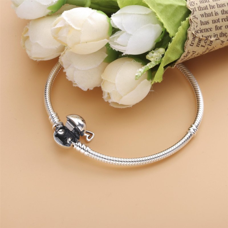 (kuva) Pandora Moments Infinity Sydänsolkku Rannekoru - 598891C00 - Näytä 3
