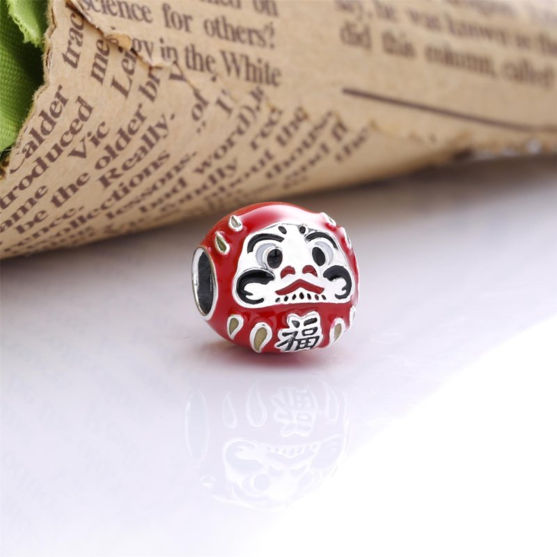 (kuva) PANDORA Punainen Daruma-nukke - 798920C01 - Näytä 2