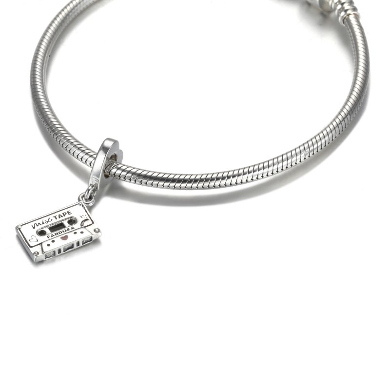 (kuva) Vintage Cassette Dangle Charm - 799295C01 - Näytä 5