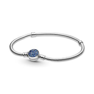 (kuva) Pandora Moments Sparkling Blue -levyketulppaus Käärmeenketju Rannekoru - 599288C01