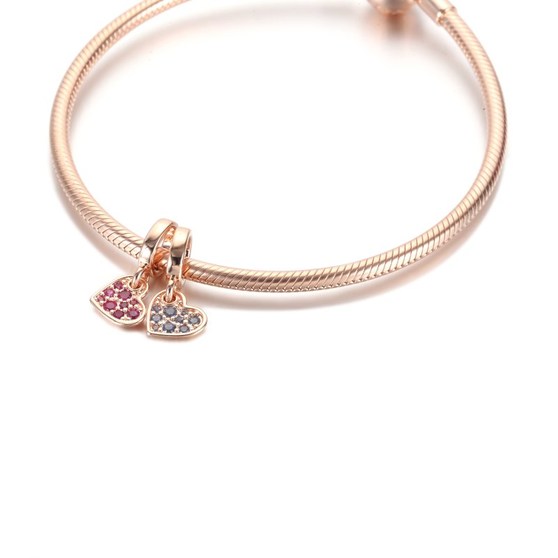 (kuva) PANDORA Royal Purple Pavé Kallellaan oleva Sydän Ripustin Charm - 789404C03 - Näytä 3