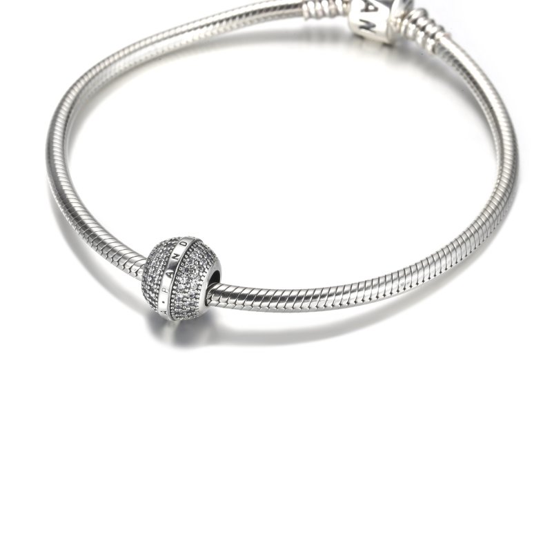 (kuva) PANDORA Pave & Logo - Helmi - 799489C01 - Näytä 5