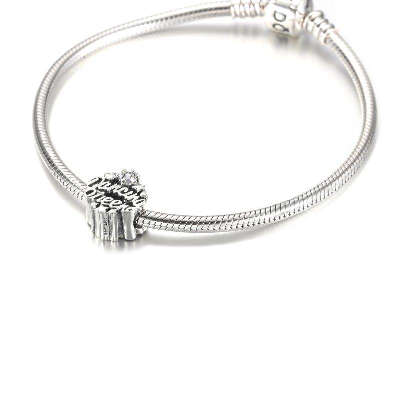 (kuva) PANDORA Openwork Dancing Queen Charm - 799524C01 - Näytä 5