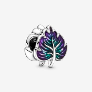 (kuva) PANDORA Purppuran- ja Vihreä Lehti Charm - 799542C01