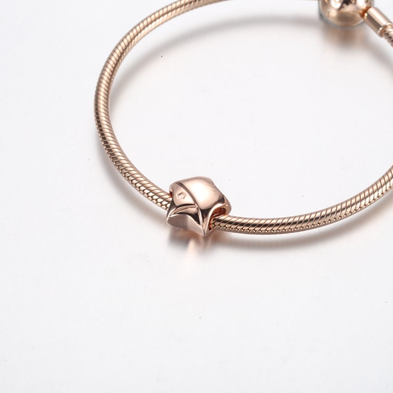 (kuva) Pandora Rose Gold Onnen tähti - 782484C01 - Näytä 4