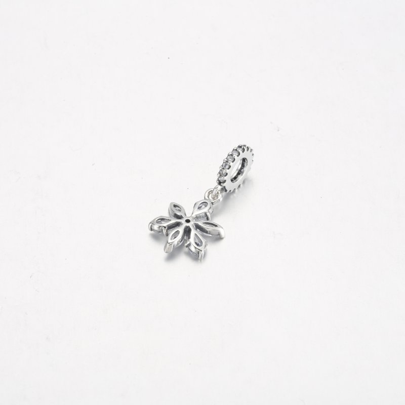 (kuva) PANDORA Sparkling Herbarium Cluster Dangle Charm - 792382C01 - Näytä 6