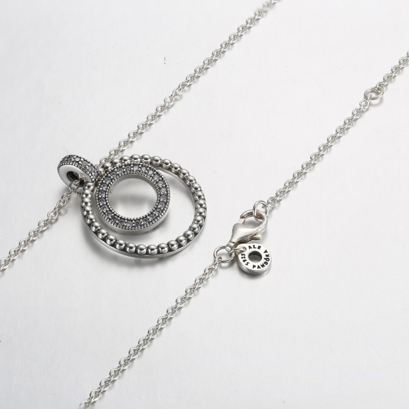 (kuva) Pandora Signature Pavé & Helmit - Ripustin ja Kaulakoru - 392308C01 - Näytä 5