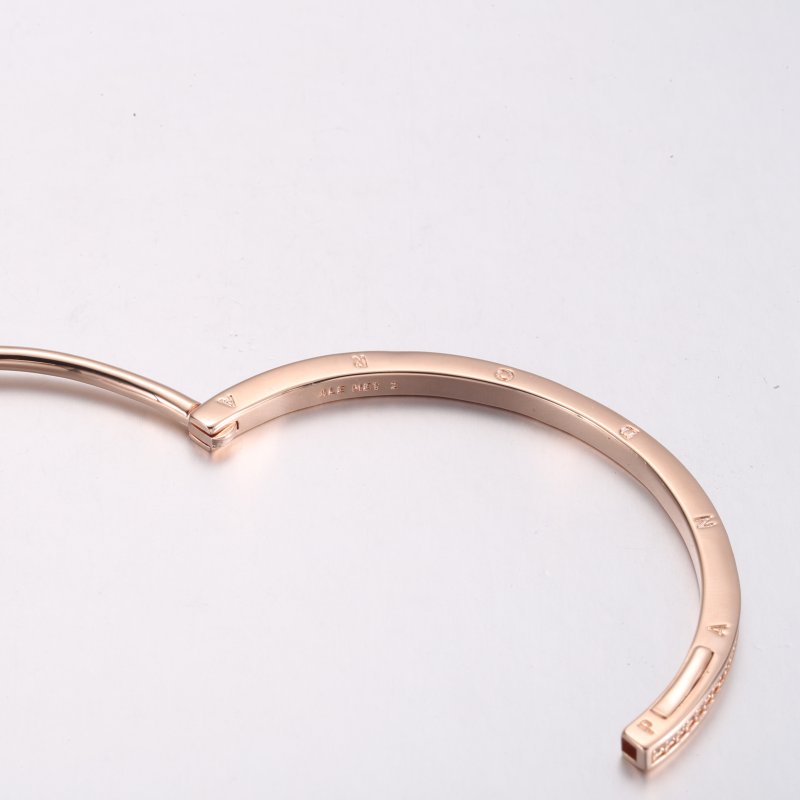 (kuva) Pandora Signature I-D Pavé Rannekoru - 582313C01 - Näytä 4