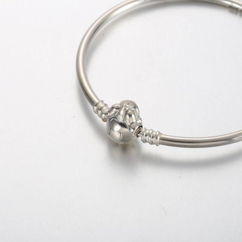 (kuva) Pandora Moments Disney Stitch Pureksivä Hahmon Rannekoru - 591683C01 - Näytä 3
