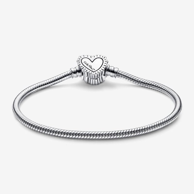 (kuva) Keith Haring™ x Pandora Moments -sydämen säteilevä käärmeenketju rannekoru - 592 - Näytä 6