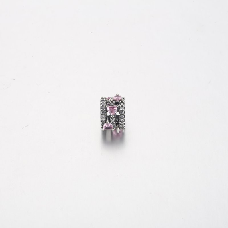 (kuva) Pandora Sparkling Triple Halo Hearts Charm - 791161C01 - Näytä 3