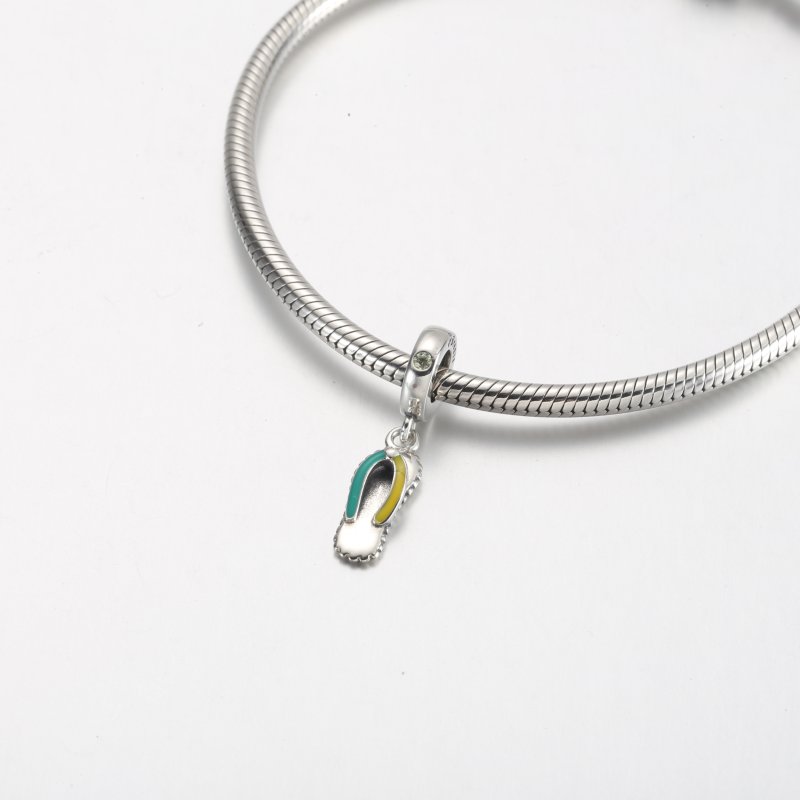 (kuva) Pandora Flip-flop Dangle Charm - 792197C01 - Näytä 4