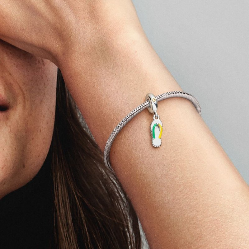 (kuva) Pandora Flip-flop Dangle Charm - 792197C01 - Näytä 7