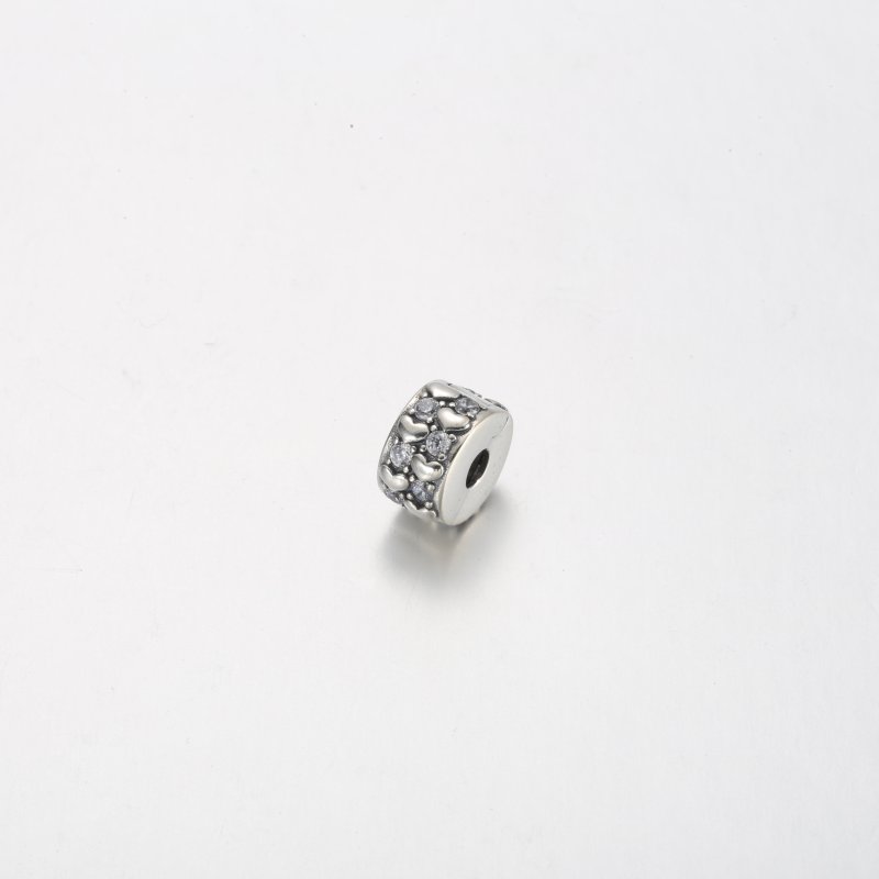 (kuva) Pandora Infinite Hearts Sparkling Clip Charm - 792235C01 - Näytä 2