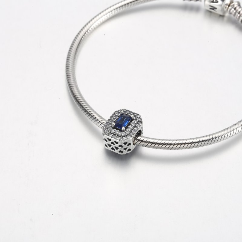 (kuva) Pandora Sininen Sparkling Tasattu Suorakulmio Amuletti - 792385c01 - Näytä 5