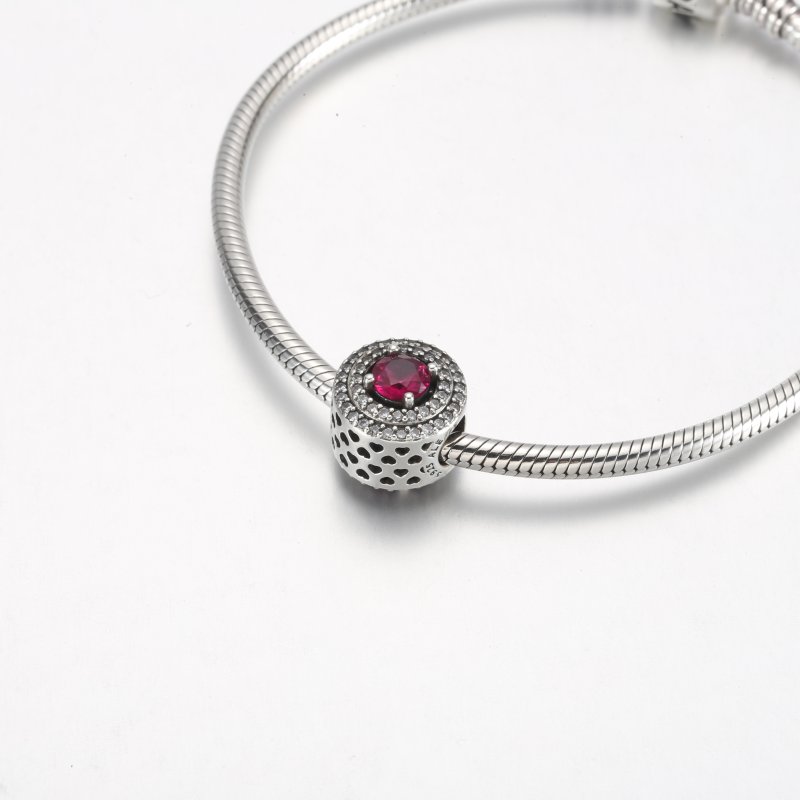 (kuva) Pandora Red Sparkling Levelled Round Charm - 792418c01 - Näytä 5
