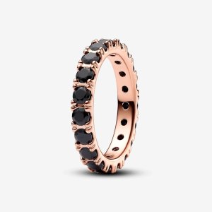 (kuva) Pandora Black Sparkling Row Eternity Ring - 180050C02