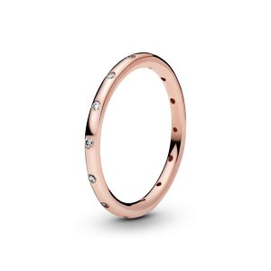 (kuva) Pandora Simple Sparkling Band Ring - 180945CZ