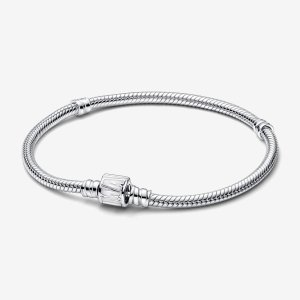 (kuva) Pandora Moments Marvel -logo lukko Käärmeenkäämeketju Rannekoru - 592561C01