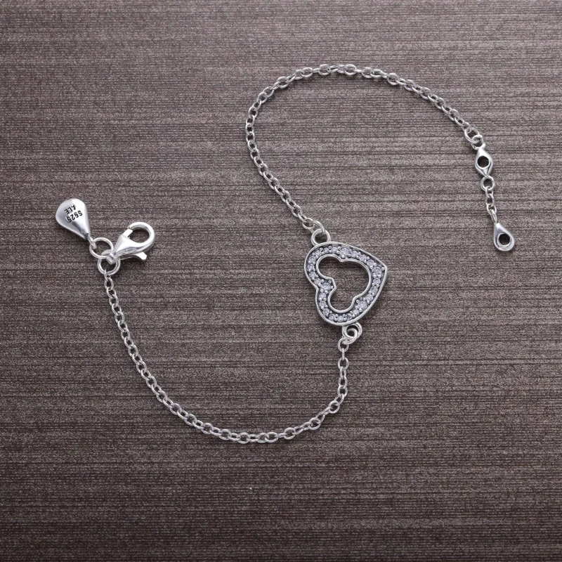 (kuva) Disney heart silver bracelet Mickey silhouette - 590512CZ - Rannekorut | PANDORA - Näytä 2
