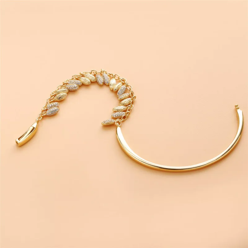 (kuva) Limited Edition Floating Grains Bangle - 567715CZ - Rannekorut | PANDORA - Näytä 4
