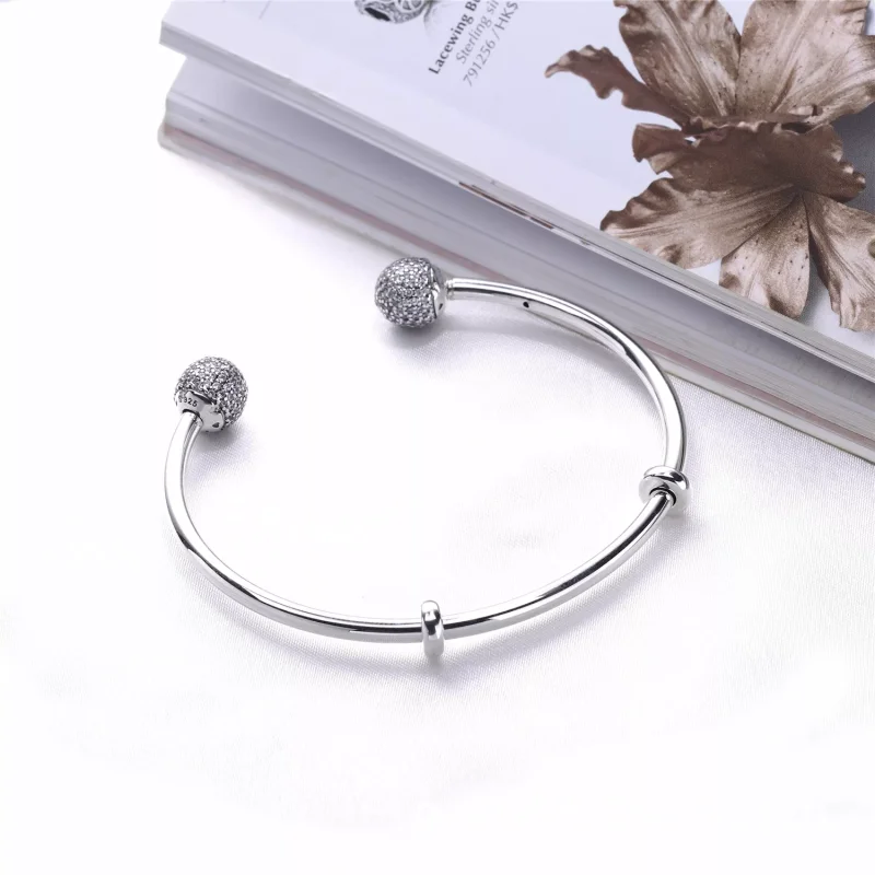 (kuva) Moments Silver Open Bangle, Pavé Caps - 596438CZ - Rannekorut | PANDORA - Näytä 4