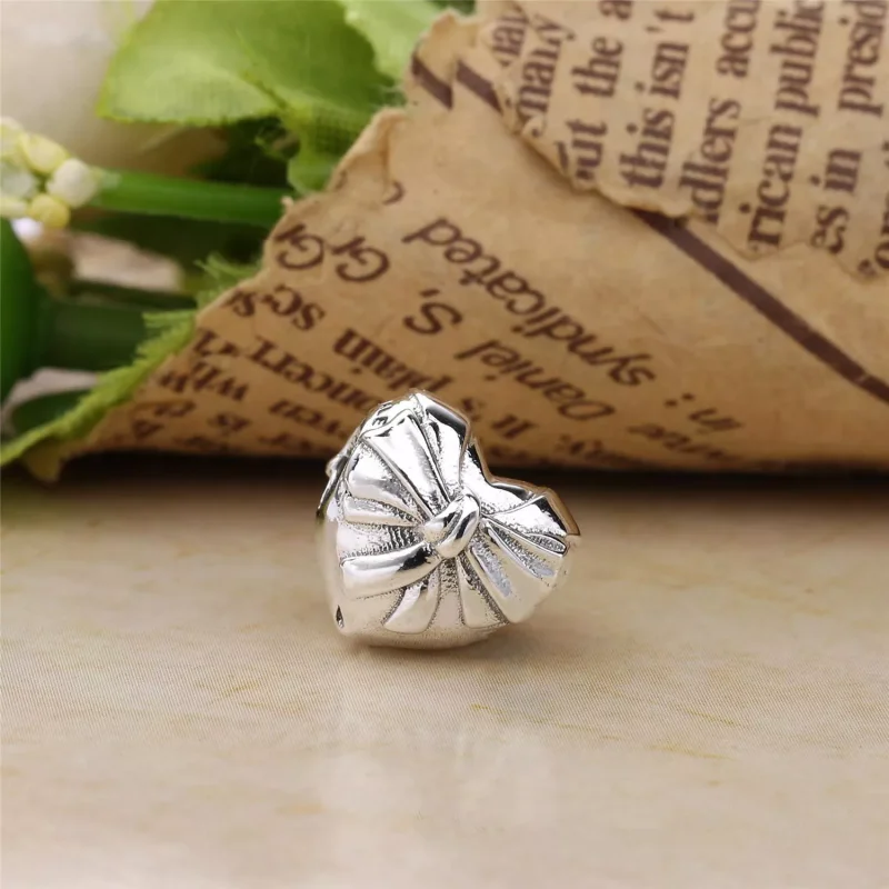 (kuva) Brilliant Heart Bow - 797303 - Helat | PANDORA - Näytä 3