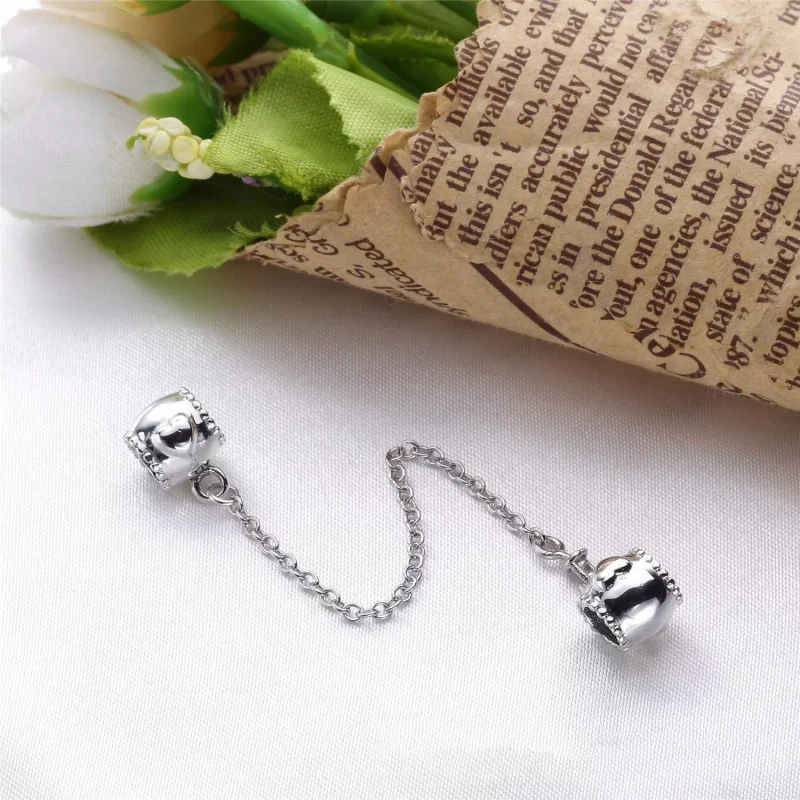 (kuva) Embossed Heart Safety Chain - 796457CZ - Helat | PANDORA - Näytä 2