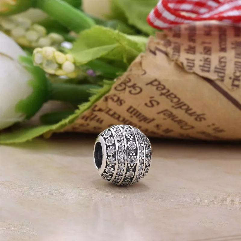 (kuva) Glittering Shapes Charm - 796243CZ - Helat | PANDORA - Näytä 2