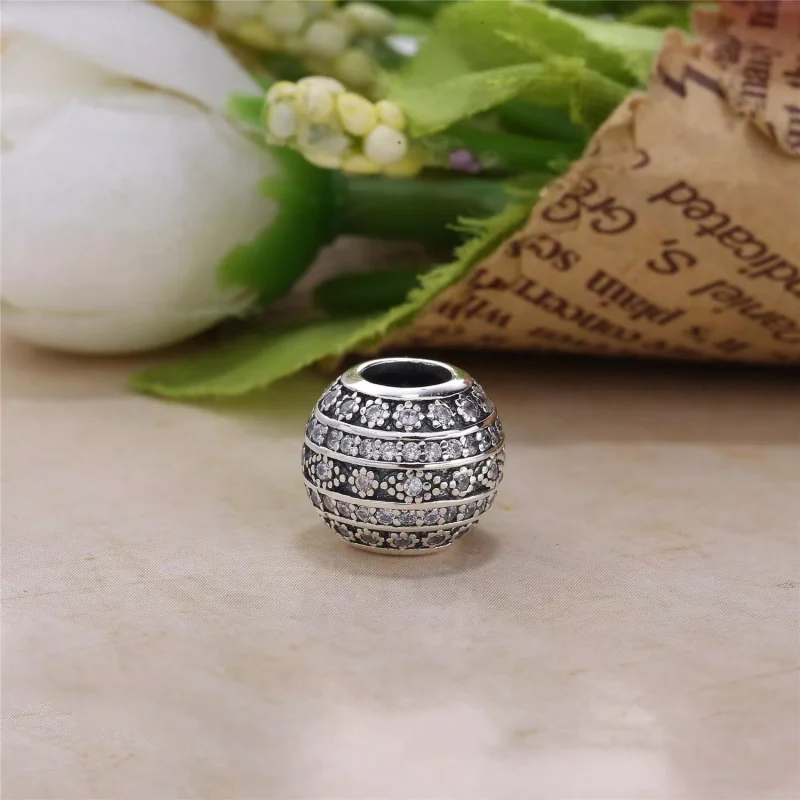 (kuva) Glittering Shapes Charm - 796243CZ - Helat | PANDORA - Näytä 3